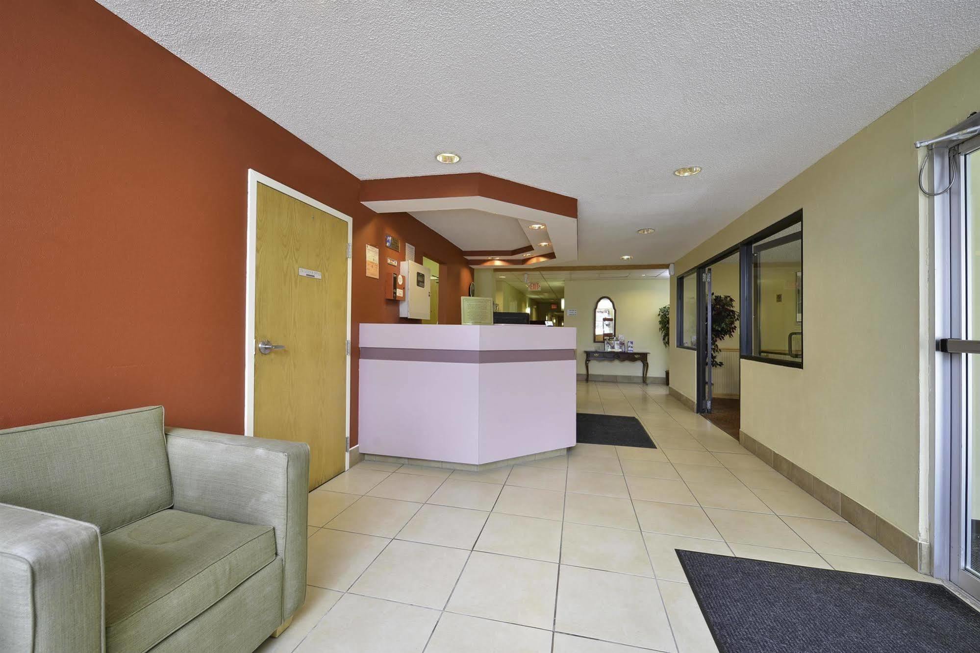 Americas Best Value Inn - East Syracuse Buitenkant foto